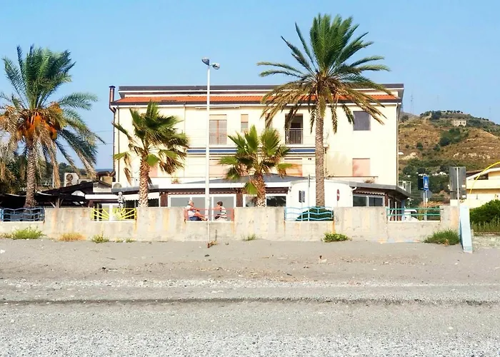 Nn- Beachside Stay Amantea Apartment